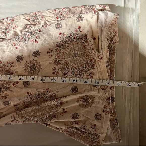 TORRID ~ Bundle of Two Business Casual Tops Floral Boho Lace Super Soft Knits - Picture 15 of 16